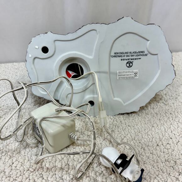 Dept 56 Christmas At Salt Bay Lighthouse New England 57007 Tested Working Boxed - Picture 4 of 5